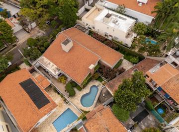 remax_5.jpeg · Elegante casa para venda em Alto de Pinheiros com 4 quartos, sendo 4 suítes, 495m²