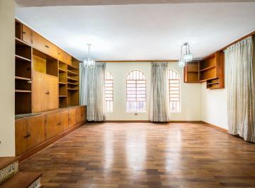 IMG_20260605_025336_000.jpeg · Versátil sobrado para venda em Vila Santo Antônio com 6 quartos, sendo 1 suíte, 236m² - danielebolzo