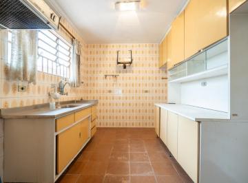 IMG_20260608_185348_000.jpeg · Versátil sobrado para venda em Vila Santo Antônio com 6 quartos, sendo 1 suíte, 236m² - danielebolzo