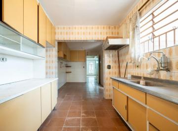 IMG_20260610_185341_000.jpeg · Aconchegante sobrado para venda em Vila Santo Antônio com 6 quartos, sendo 1 suíte, 236m² - danieleb
