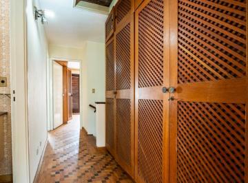 IMG_20260612_105406_000.jpeg · Excelente sobrado para venda em Vila Santo Antônio com 6 quartos, sendo 1 suíte, 236m² - danielebolz