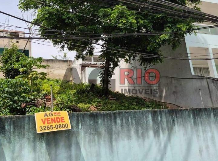 Foto do imóvel - Excelente terreno medindo 360 M² (12 X 30 M²), localizado no alto, vista livre, rua sem saída.