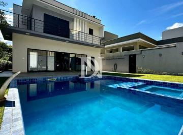 Casa · 341m² · 4 Quartos · 2 Vagas · Casa Moderna Porteira Fechada à Venda no Condomínio Portal dos Bandeirantes – 4 Suítes, Energia Sola