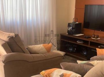 Casa · 240m² · 3 Quartos · 2 Vagas · Casa Comercial - Residencial - Jardim Terras de São João - 244m² - 3 Dormitórios.