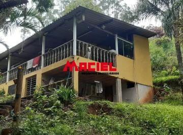 Rural · 200m² · 2 Quartos · 1 Vaga · Chácara com escritura em condomínio Recreio do Porto, em Santa Branca (SP) - 700 m2 de terreno / pé 
