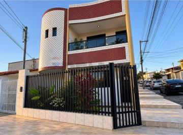 Casa · 180m² · 4 Quartos · 2 Vagas · Casa Santo Antônio Remax