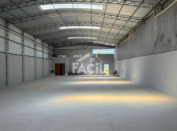 Comercial · 420m² · Galpão para Locação em São Francisco, Serra - 420m²