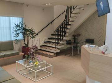 Comercial · 30m² · Sala Comercial para locação com aproximadamente 30m² localizado dentro da policlinica Saint Clair