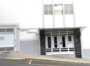 Apartamento · 146m² · 1 Quarto · 2 Vagas · Apartamento para venda em Centro de 146.00m² com 1 Quarto, 2 Suites e 2 Garagens