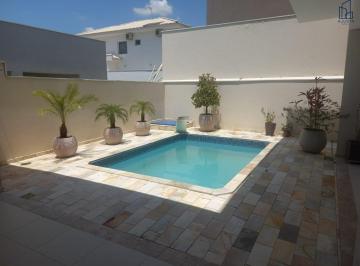Casa · 345m² · 3 Quartos · 4 Vagas · Casa de Condomínio para venda em Vossoroca de 345.00m² com 3 Quartos, 3 Suites e 4 Garagens