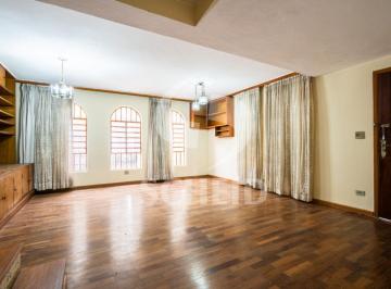 Casa · 236m² · 6 Quartos · 5 Vagas · Sobrado para venda em Vila Santo Antônio com 6 quartos, sendo 1 suíte, 236m²