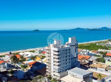 Apartamento · 131m² · 3 Quartos · 2 Vagas · 3500 Beach House | Suíte Tripla com Vista para o Mar no Centro de Balneário Piçarras