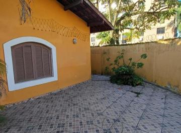 Casa · 95m² · 2 Quartos · 2 Vagas · PROPRIETÁRIO ESTÁ SE DESFAZENDO! 2 DORMITÓRIOS com 2 suítes - 800 M Praia da Enseada;