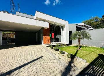 Casa · 160m² · 3 Quartos · 2 Vagas · CASA DE ALTO PADRÃO SEMI MOBILIADA EM DOM JOAQUIM