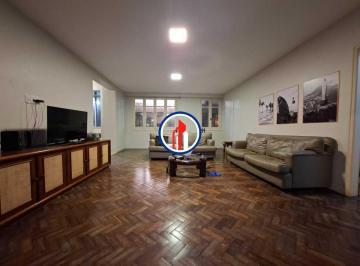 Apartamento · 155m² · 3 Quartos · Apartamento :  / Residencial / Copacabana