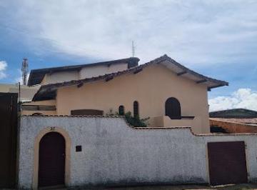 199ce9e980d748445f24a963001cc52262ee34f9 · Casa com Edícula e Excelente Potencial de Valorização no Jardim Kennedy I – Terreno de 300 m²