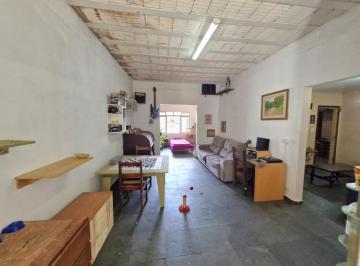 IMG_20260826_210039_000.jpeg · Confortável casa para venda em Vila Mariza Mazzei com 5 quartos, sendo 1 suíte, 298m² - alessandra-r
