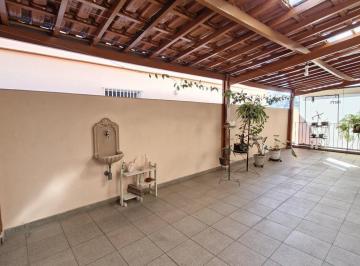 63193936-f993-4408-a1f0-949eb0fd7d61 · Elegante sobrado para venda em Parada Inglesa com 6 quartos, sendo 2 suítes, 150m²