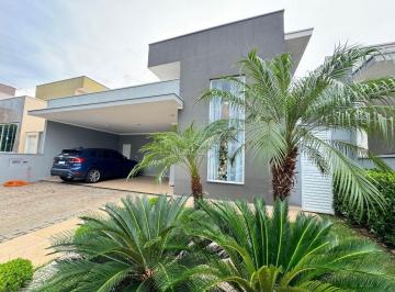 Casa · 178m² · 3 Quartos · 4 Vagas · Casa Condomínio em Araraquara