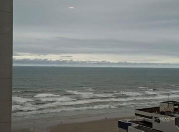 0rvs82c2ytewnjk3nmjkn2zm_md · Apartamento à venda no Boqueirão, em Praia Grande/SP