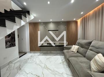 Casa · 4 Quartos · 2 Vagas · Sobrado à Venda com Planejados, 4 Dormitórios, Suíte, Área Gourmet, 2 Vagas Cobertas, 140m² em Jardi