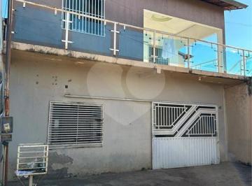 Comercial · 10m² · 2 Vagas · Prédio inteiro à venda em Centro - MA