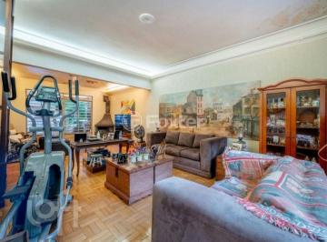 eb4a77b7 · Casa, 3 dormitórios, 306 m², em Petrópolis