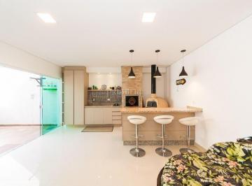 Casa · 233m² · 3 Quartos · 4 Vagas · Casa com 3 supites à venda, 233 m² por R$ 1.690.00