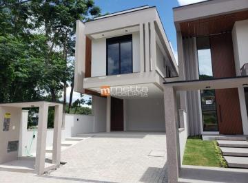 qiutxhi2owy0ytq2ntvhndhm_md · Casa nova com 3 suítes no Bairro Córrego Grande, Florianópolis/SC