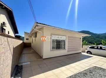 kx9vavy2owy0ytnhndcymmi3_md · Casa à Venda em Monte Verde, Florianópolis - SC