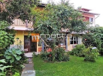 opir6pi2owy0n2jlzguzmzg2_md · Casa à venda no Sambaqui a 50 mts da praia, em Sambaqui, Florianópolis/SC