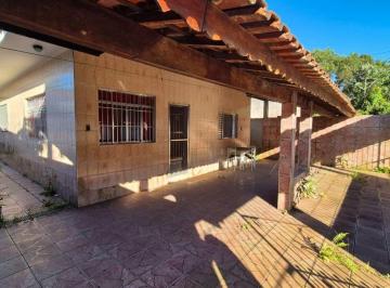 Casa de 2 quartos, Itanhaém · Casa com 2 quartos e espaço para piscina em Itanhaém