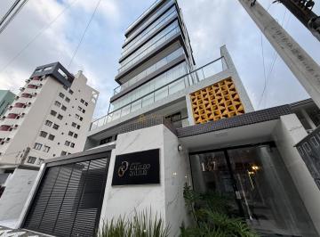 Apartamento · 166m² · 3 Quartos · 2 Vagas · Exclusivo Apartamento único no andar em Caiobá!