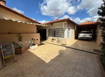 Casa de 4 quartos, Gama · Conforto e Espaço no Gama: Casa com 4 Quartos, Suíte e Área Gourmet