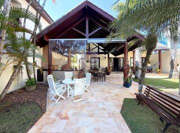 Casa · 4 Quartos · 4 Vagas · Villa Barradas — O charme de uma casa com alma… e o privilégio de viver o Jardim Acapulco.