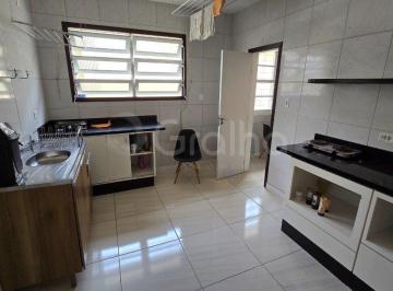 FOTO 05 - CASA PRINCIPAL · Casa com 7 dormitórios na Trindade