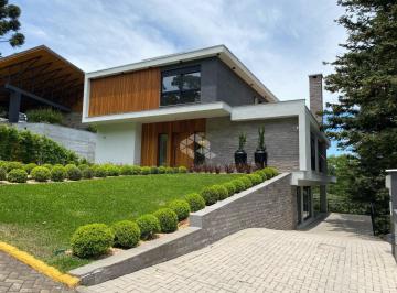 Casa · 586m² · 5 Quartos · 2 Vagas · Casa 5 suítes, 586m² privativos, no Condomínio Aspen Mountain, em Gramado