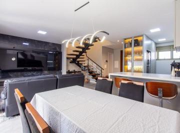 Casa · 145m² · 3 Quartos · 2 Vagas · Casa em Condomínio com 3 quartos e 180m² à venda em Jardim Itu, Porto Alegre.