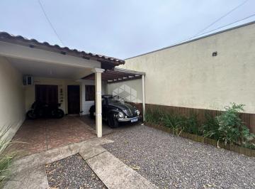 3 · Casa geminada com pátio no bairro Esmeralda!