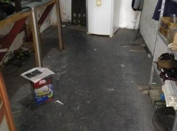 Comercial · 290m² · 1 Vaga · Casa comercial na Avenida Interlagos, N. 2632 • 290 m²