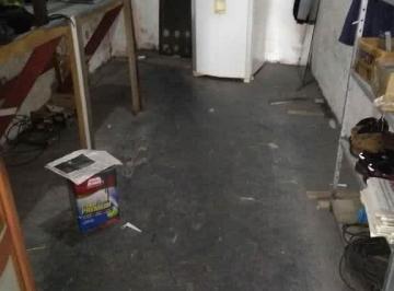 Comercial · 290m² · 1 Vaga · Casa comercial na Avenida Interlagos, 2632 • 290 m²