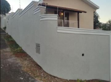 Casa de 2 quartos, Guaxupé · Imóvel Residencial à venda no Jardim Primavera em Guaxupé