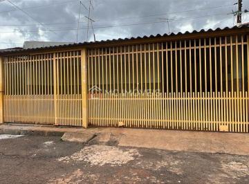 Casa · 3 Quartos · 3 Vagas · Casa à Venda na QNP 14 | 2 Quartos | Casa nos Fundos | Financiável
