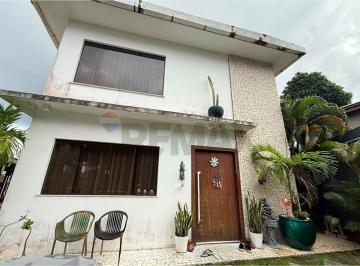 Casa · 240m² · 4 Quartos · 3 Vagas · Casa à venda com energia solar no Condomínio Maanaim, em Abrantes