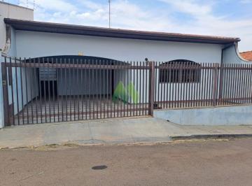 Casa · 150m² · 2 Quartos · 2 Vagas · Casa para venda em Centro de 150.00m² com 2 Quartos, 1 Suite e 2 Garagens