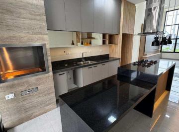 Casa · 256m² · 3 Quartos · 2 Vagas · Casa de Condomínio para venda em Caminho Novo de 256.00m² com 3 Quartos, 1 Suite e 2 Garagens