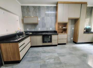 Casa · 160m² · 3 Quartos · 2 Vagas · Casa para alugar em Santa Terezinha de 160.00m² com 3 Quartos, 1 Suite e 2 Garagens