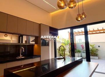Casa · 245m² · 3 Quartos · 4 Vagas · Casa para venda em Centro de 245.00m² com 3 Quartos, 1 Suite e 4 Garagens