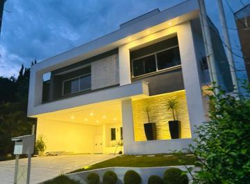 Casa de 4 quartos, Santana de Parnaíba · Casa moderna e mobiliada com 4 dormitórios para alugar em Alphaville SP no Residencial 04