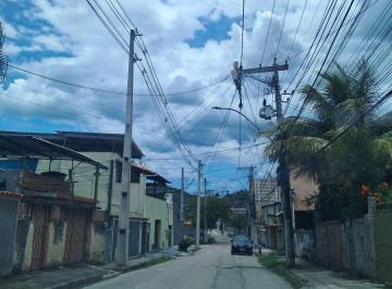 Casa de 2 quartos, São Gonçalo · Vende 2 casas de 2qtos no terreno de 360m2 Rocha